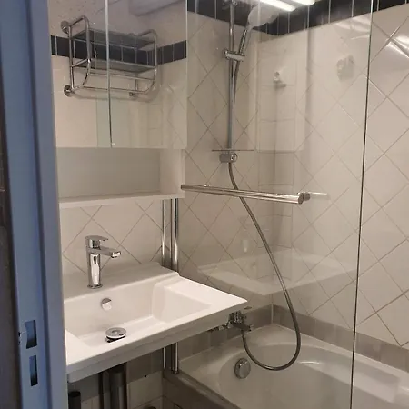 Pra-loup 1600 Pied Des Pistes Uvernet-Fours